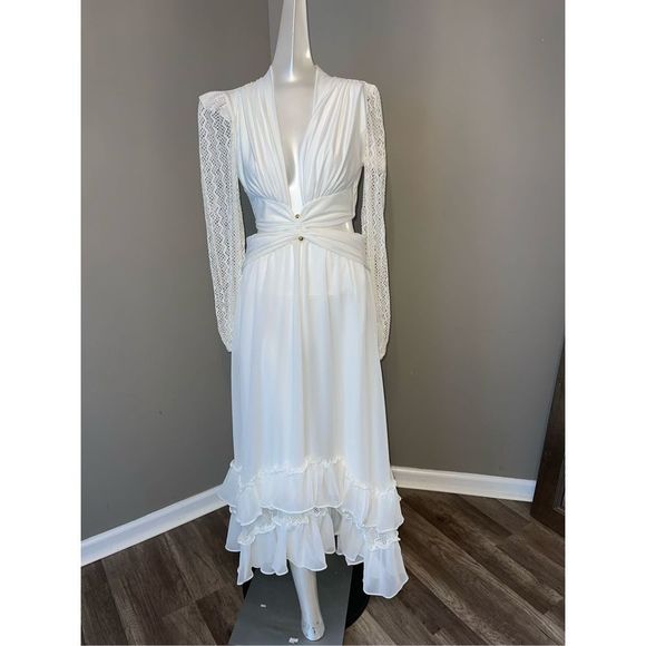 PATBO PLUNGE LACE SLEEVE MAXI DRESS - Picture 5 of 9